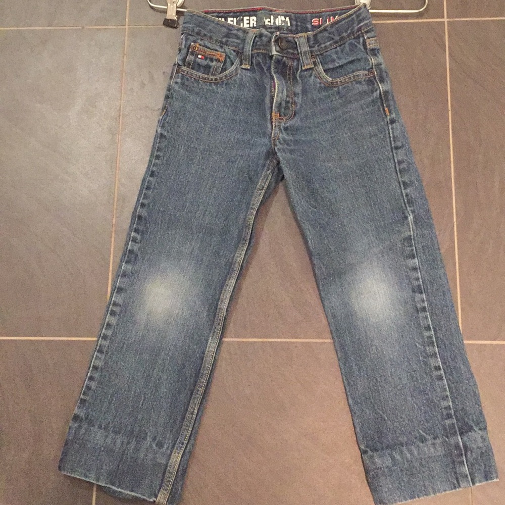 Hilfiger Jeans.